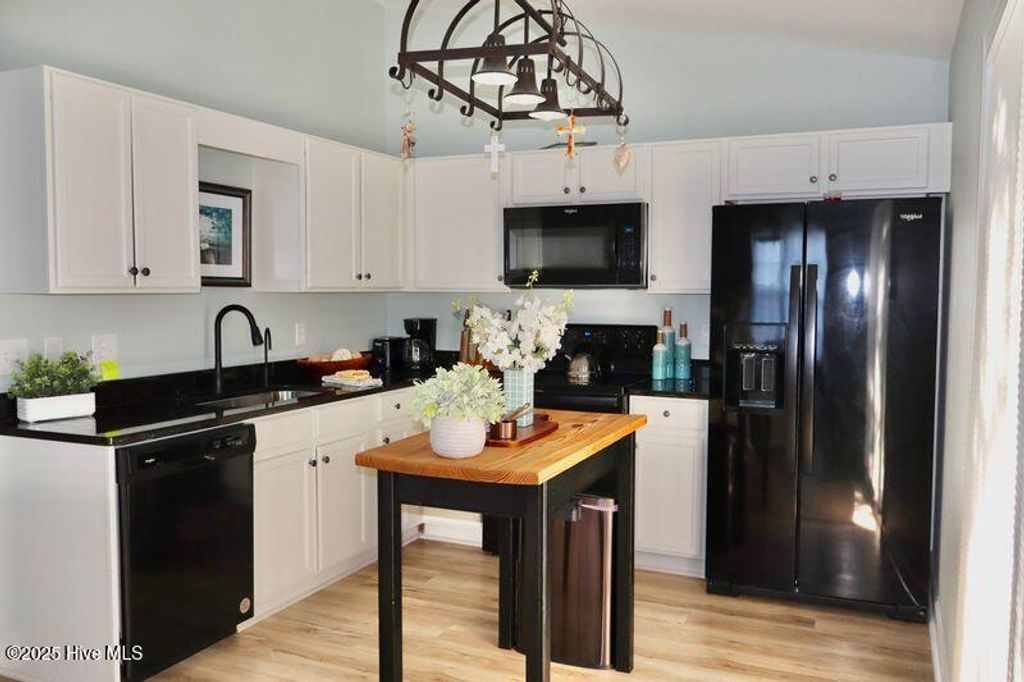 Photo of 6709 Hailsham Drive, Wilmington, NC 28412 (MLS # 100543096)