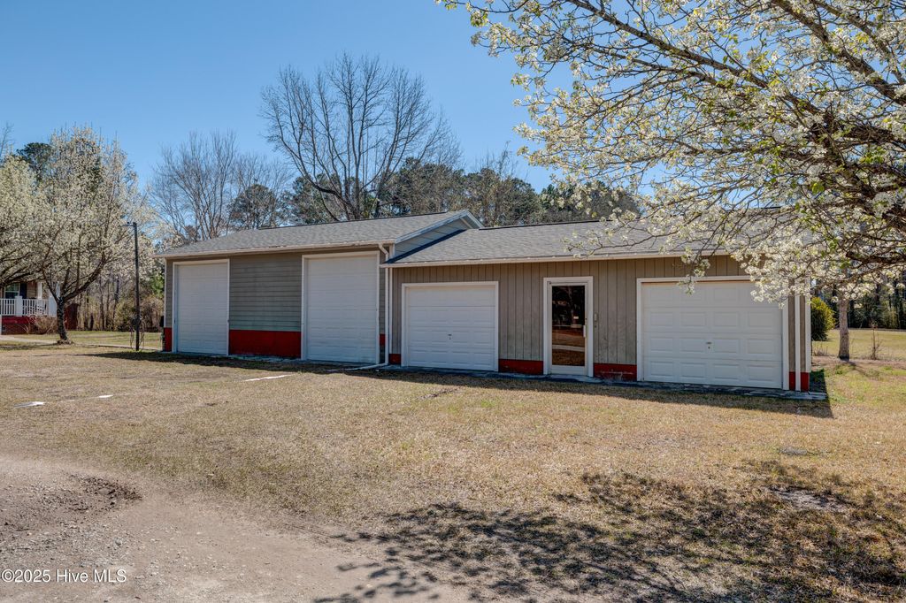Photo of 4 Chris Drive, Castle Hayne, NC 28429 (MLS # 100521709)