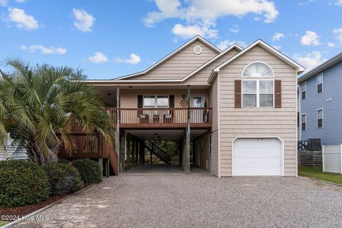 A home in Oak Island