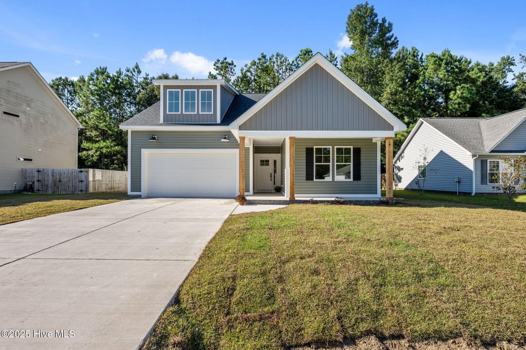 Photo of 412 Satterfield Drive, New Bern, NC 28560 (MLS # 100510108)