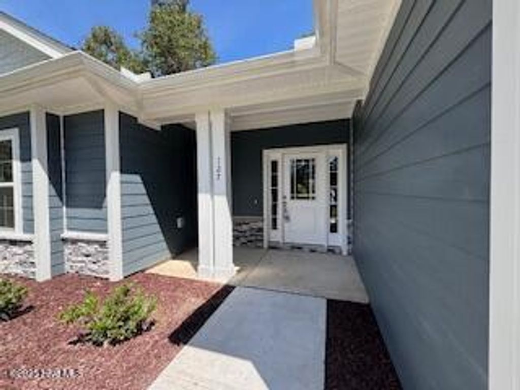 Photo of 127 Cherry Laurel Drive, Wallace, NC 28466 (MLS # 100439235)