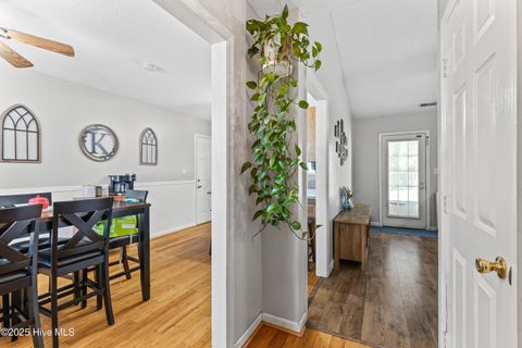 Tiny photo for 305 Paddock Place, Jacksonville, NC 28546 (MLS # 100540044)