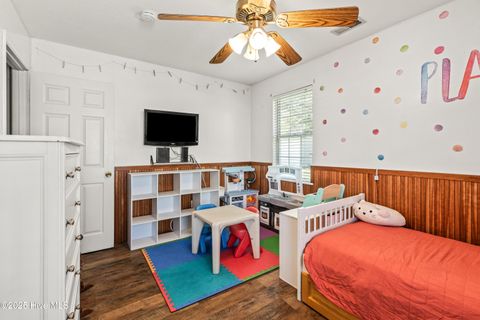 Tiny photo for 305 Paddock Place, Jacksonville, NC 28546 (MLS # 100540044)