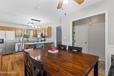 Tiny photo for 305 Paddock Place, Jacksonville, NC 28546 (MLS # 100540044)