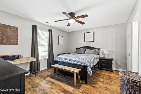 Tiny photo for 305 Paddock Place, Jacksonville, NC 28546 (MLS # 100540044)