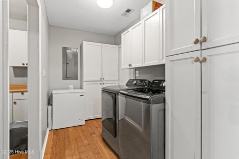 Tiny photo for 305 Paddock Place, Jacksonville, NC 28546 (MLS # 100540044)