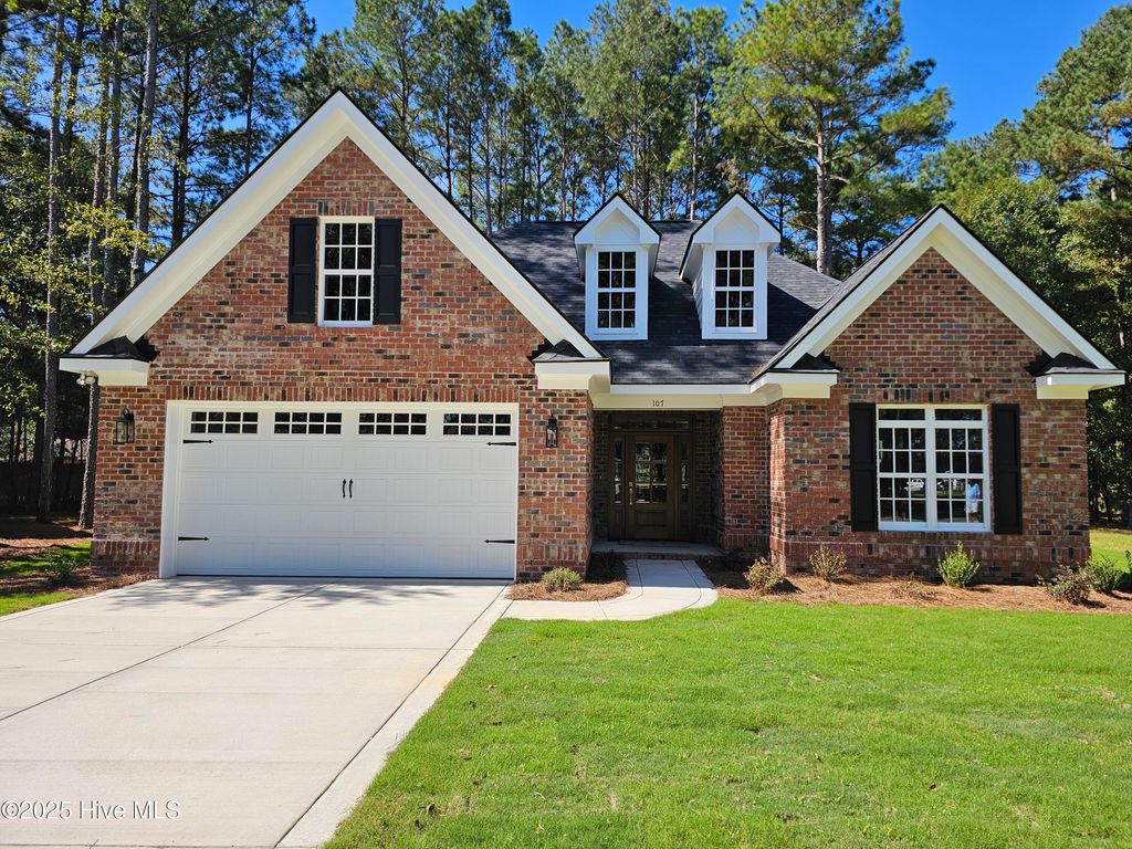 Photo of 107 Village Circle, Clinton, NC 28328 (MLS # 100534661)