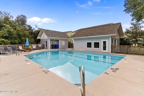 A home in Oak Island