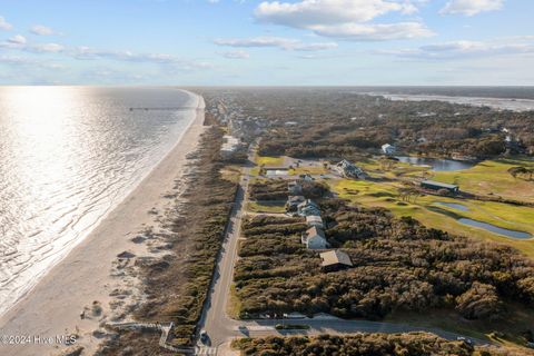 A home in Oak Island