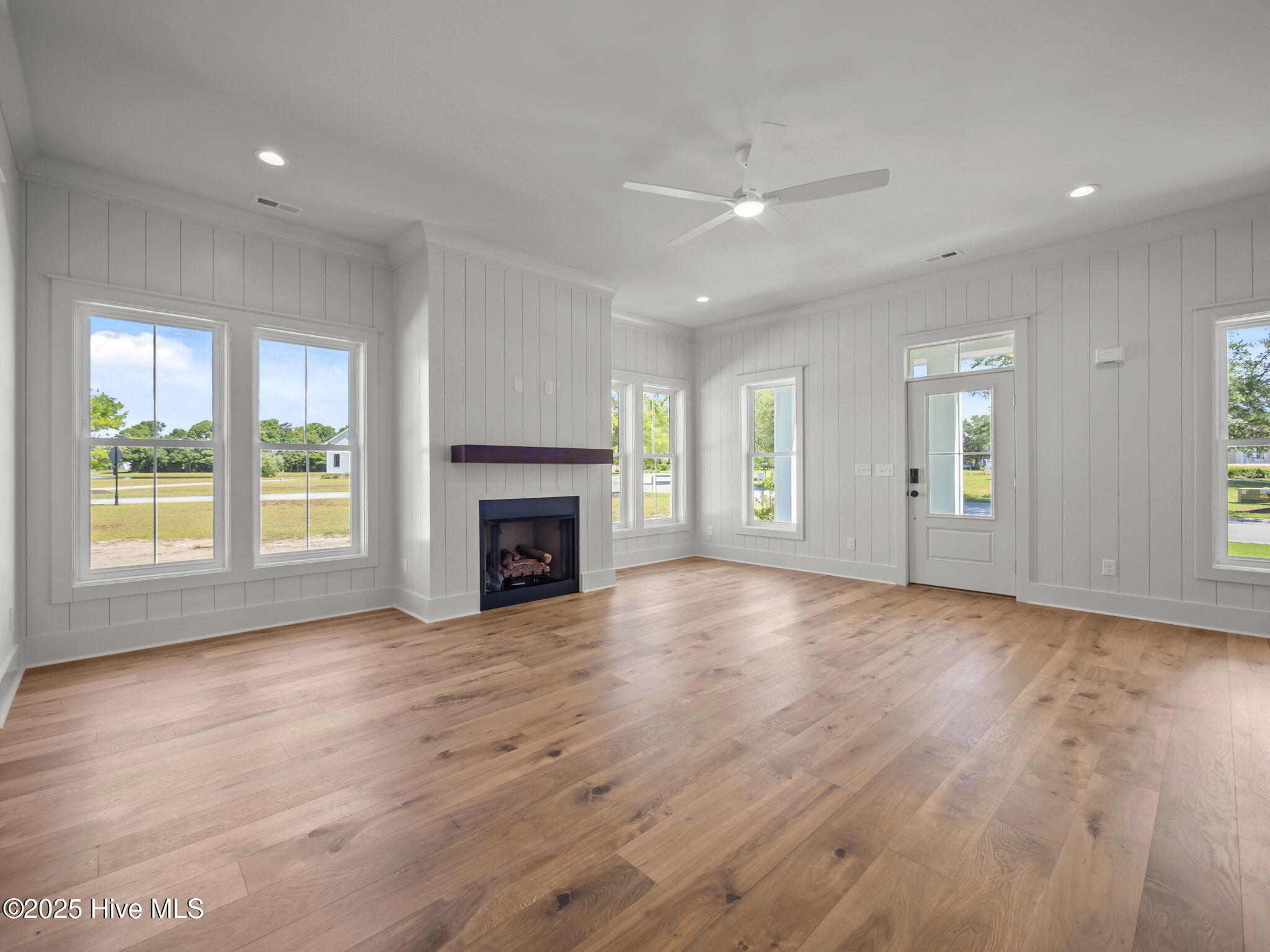 312 Cannonsgate Drive