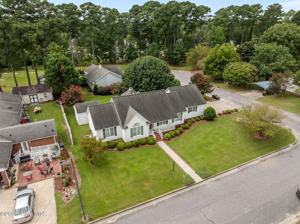 Photo of 4205 W West Prince Road, Farmville, NC 27828 (MLS # 100526478)