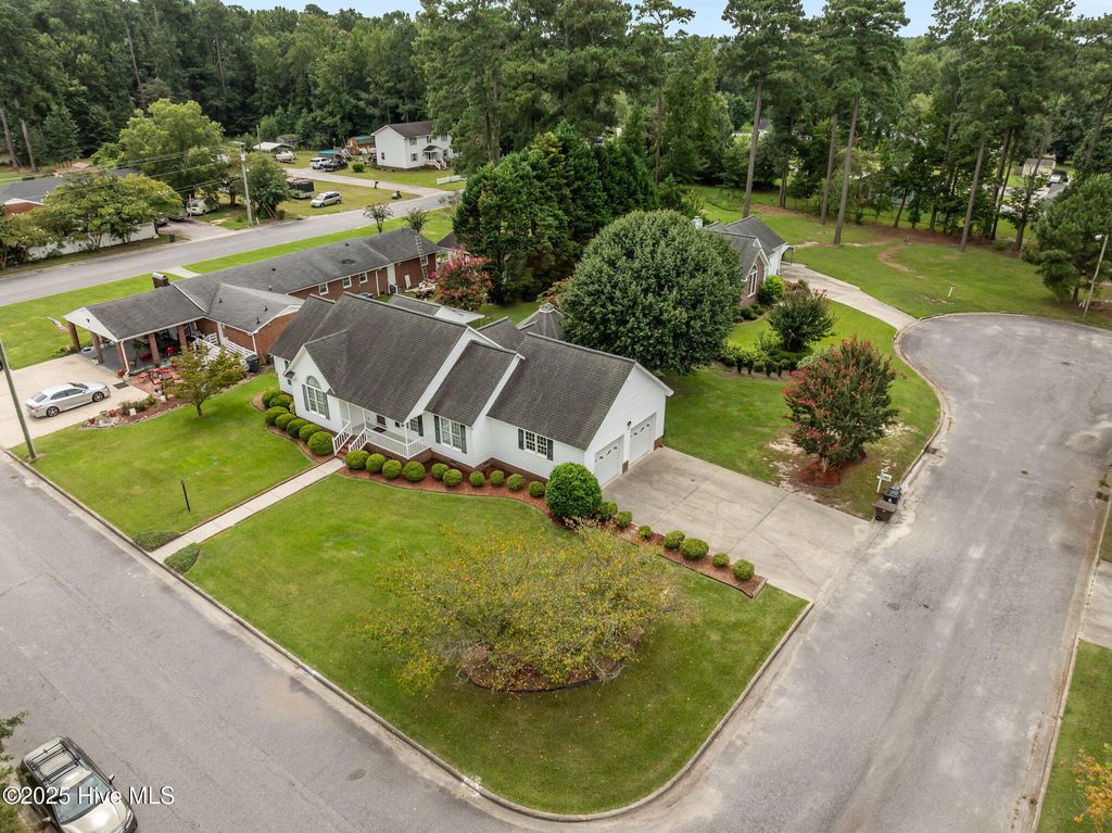 Photo of 4205 W West Prince Road, Farmville, NC 27828 (MLS # 100526478)