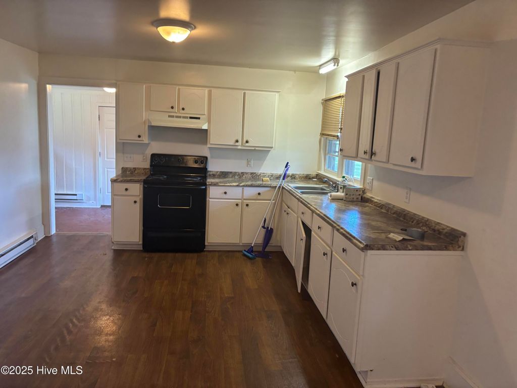 Photo of 207 West Avenue, Plymouth, NC 27962 (MLS # 100515456)