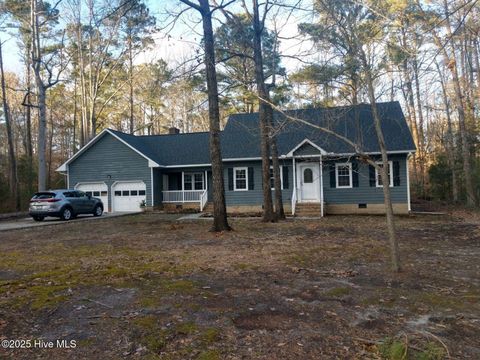 Photo of 105 Ridgewood Trail, New Bern, NC 28560 (MLS # 100538938)