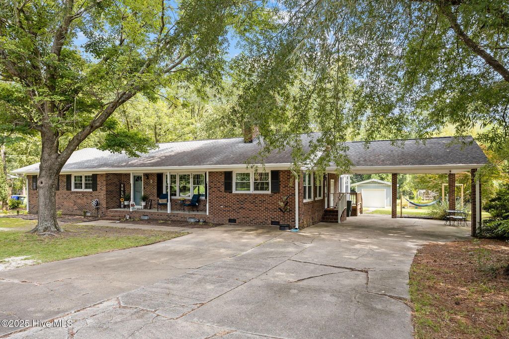 Photo of 1810 Grace Avenue, Greenville, NC 27834 (MLS # 100530901)