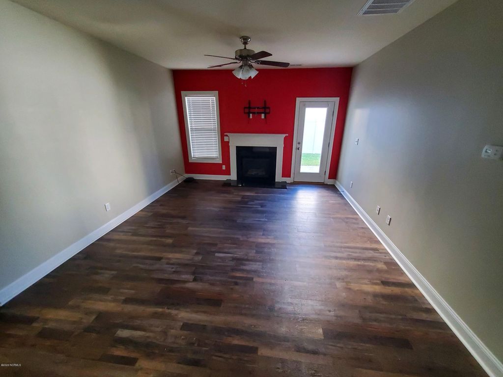 Photo of 434 Peregrine Ridge Drive, New Bern, NC 28560 (MLS # 100544437)