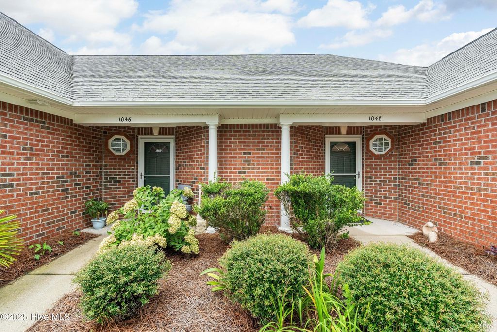 Photo of 1048 Bridgeport Way, Leland, NC 28451 (MLS # 100523988)