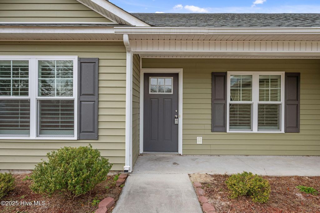 Photo of 990 Lee Landing Road, New Bern, NC 28560 (MLS # 100543818)