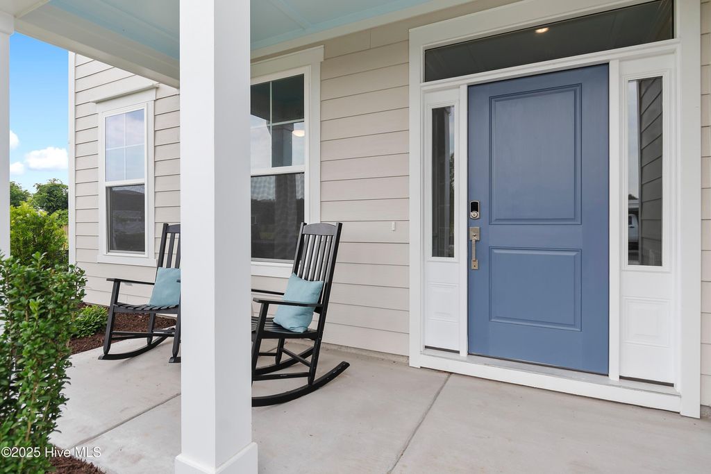 Photo of 244 Planters Walk, Hampstead, NC 28443 (MLS # 100516076)