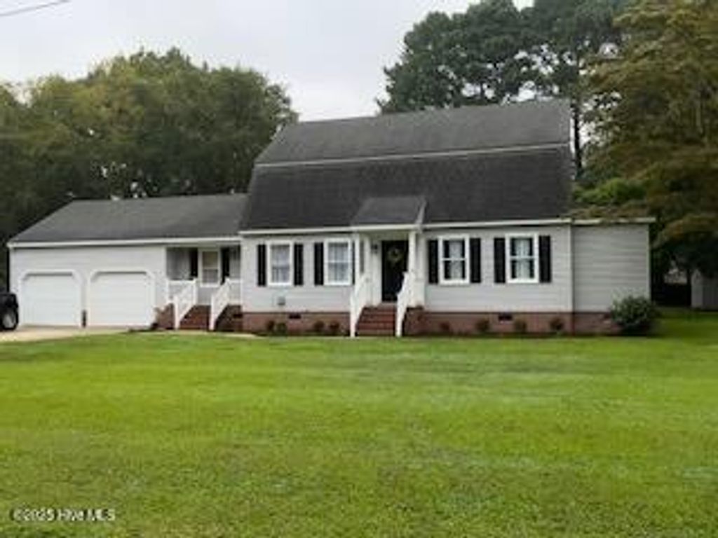 Photo of 102 Hunters Trail E, Elizabeth City, NC 27909 (MLS # 100523846)