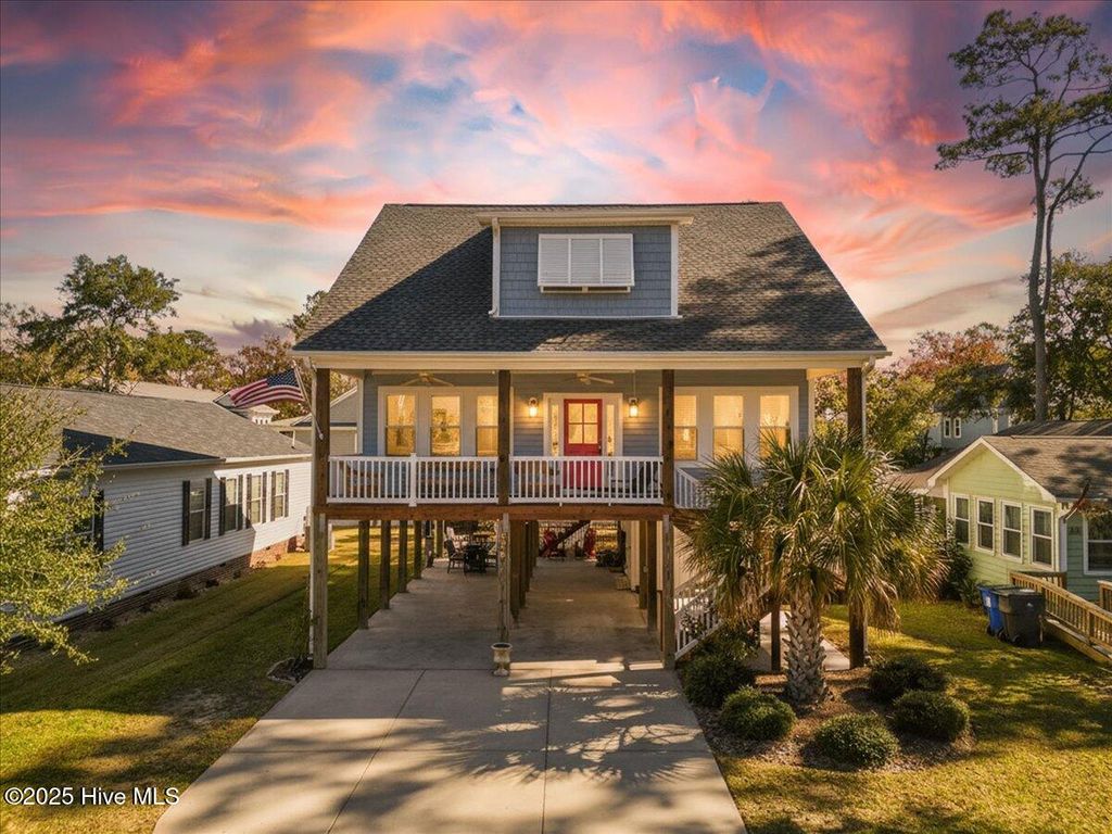 Photo of 334 NE 47th Street, Oak Island, NC 28465 (MLS # 100541431)