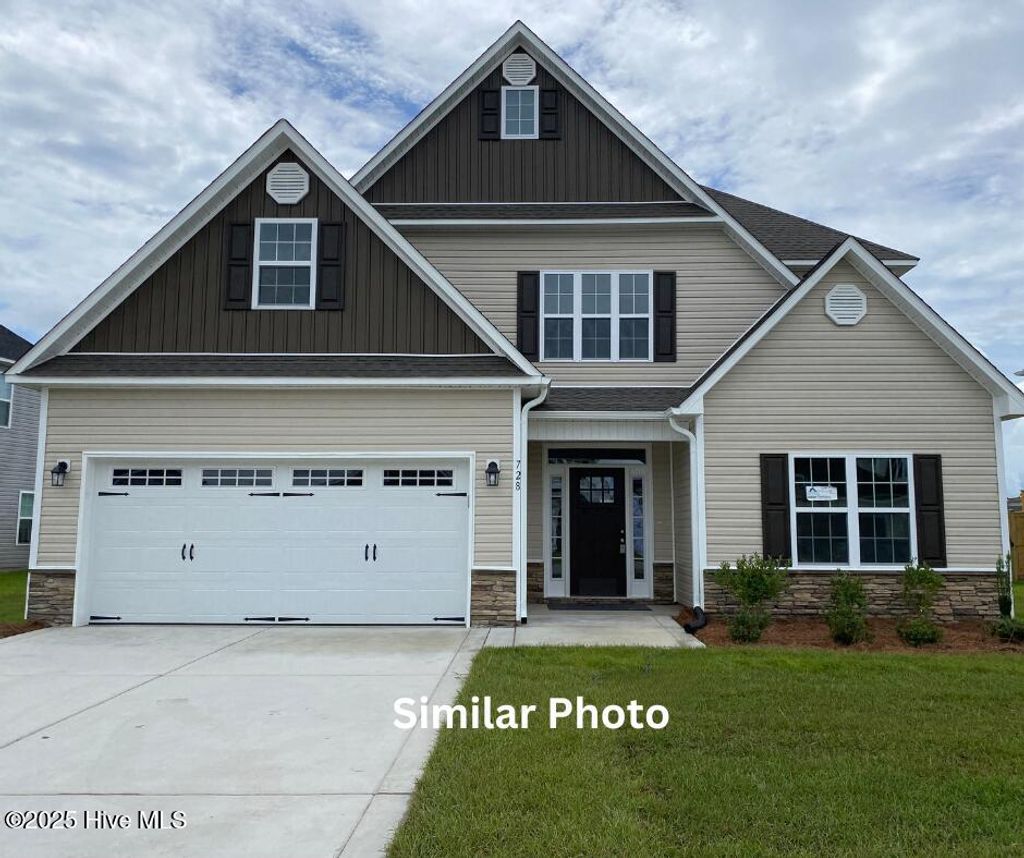 Photo of 635 Indigo Johnston Drive, Jacksonville, NC 28546 (MLS # 100509465)