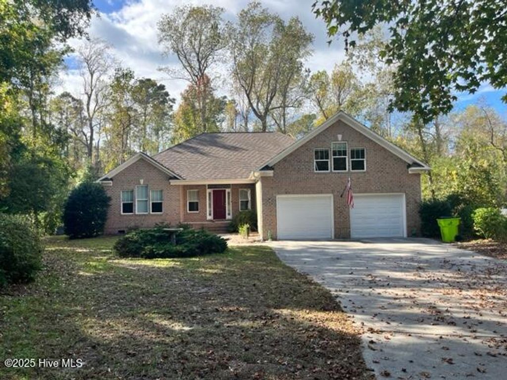 Photo of 107 Ridge Road, Hampstead, NC 28443 (MLS # 100534636)