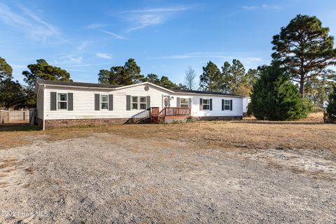 A home in Hubert