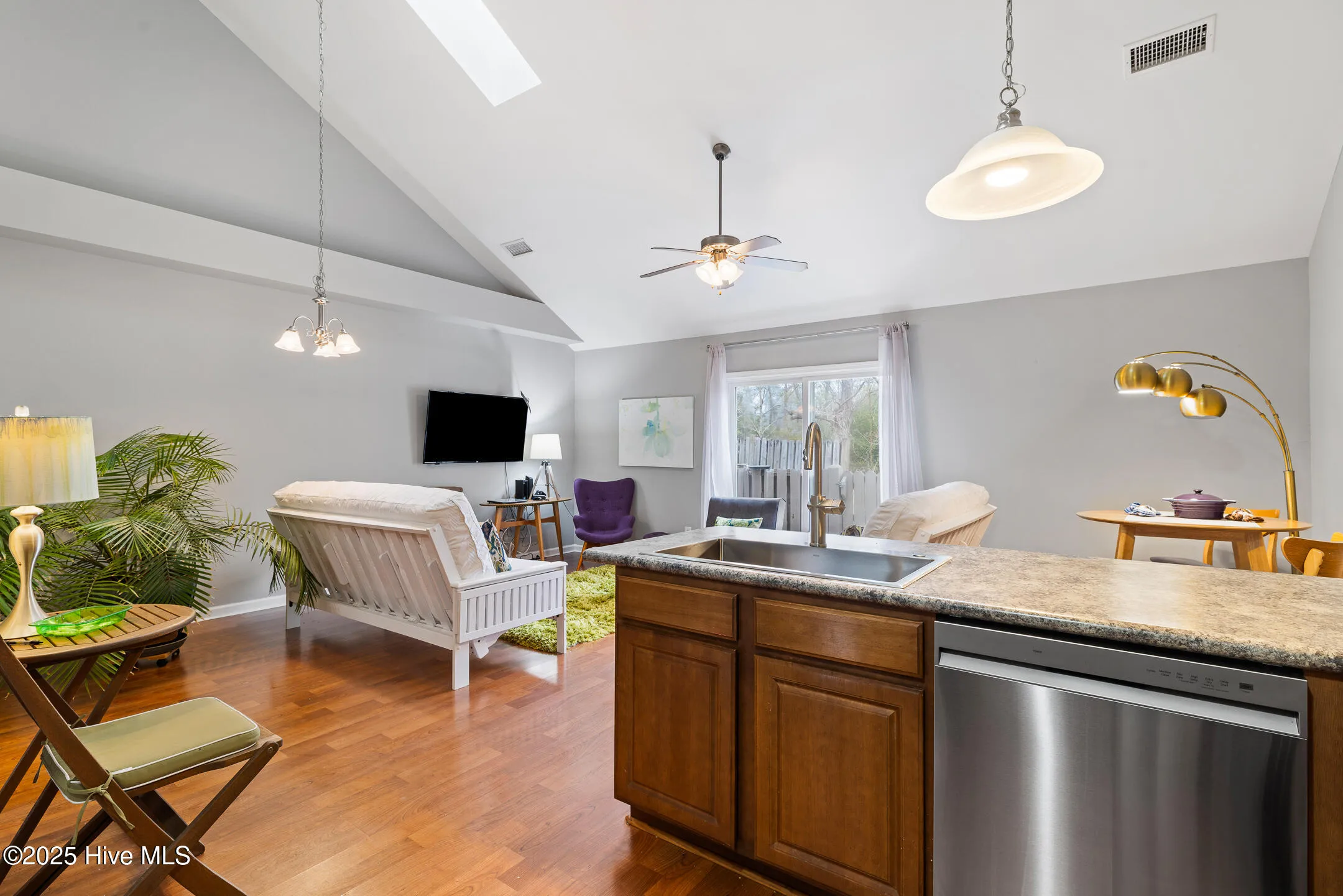 Leland, North Carolina 28451, United States, 3 Bedrooms Bedrooms, ,2 BathroomsBathrooms,Residential,Active,90110