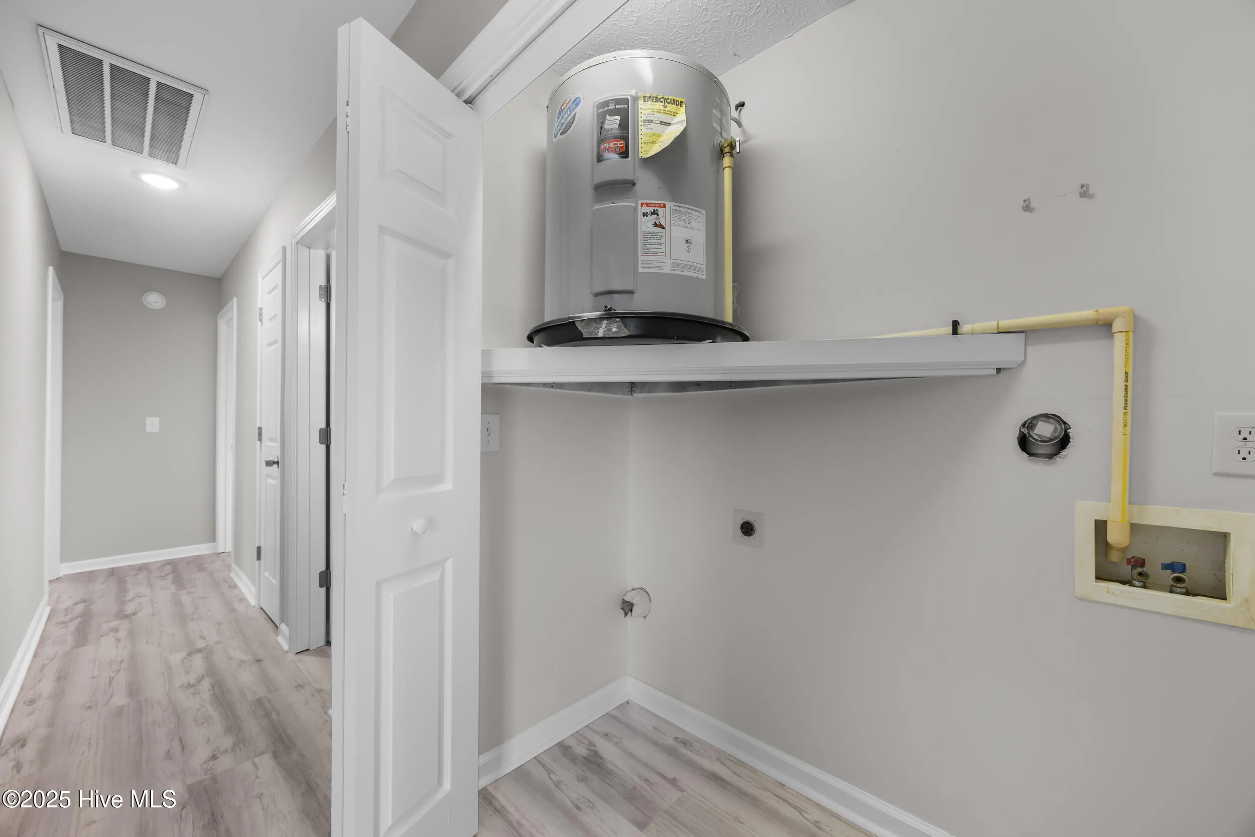 Wilmington, North Carolina 28411, United States, 3 Bedrooms Bedrooms, ,2 BathroomsBathrooms,Residential,Active,159280