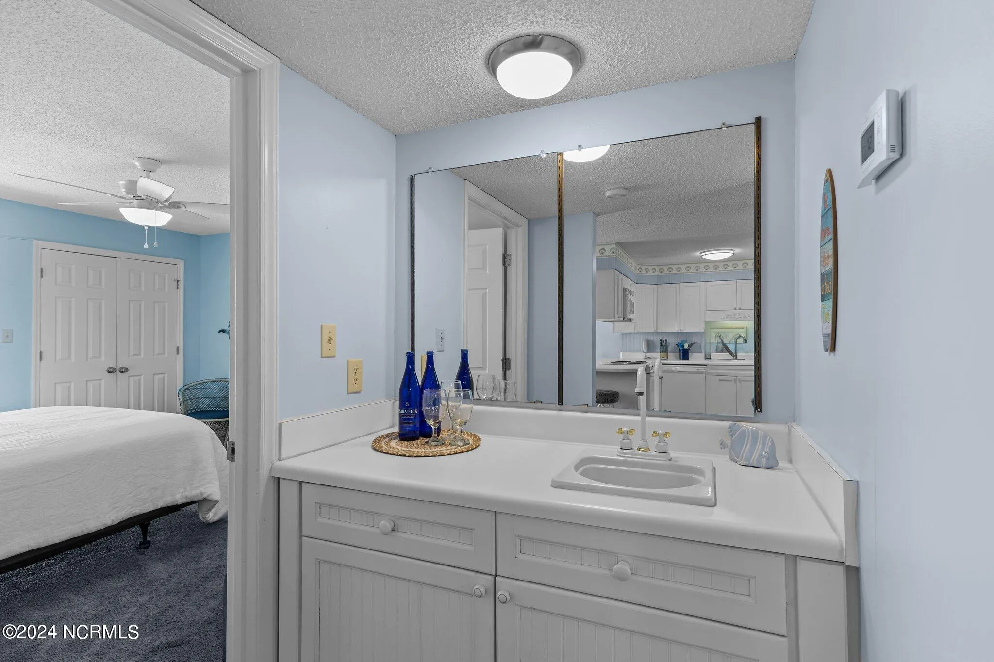 Emerald Isle, North Carolina 28594, United States, 3 Bedrooms Bedrooms, ,2 BathroomsBathrooms,Residential,Pending,45189