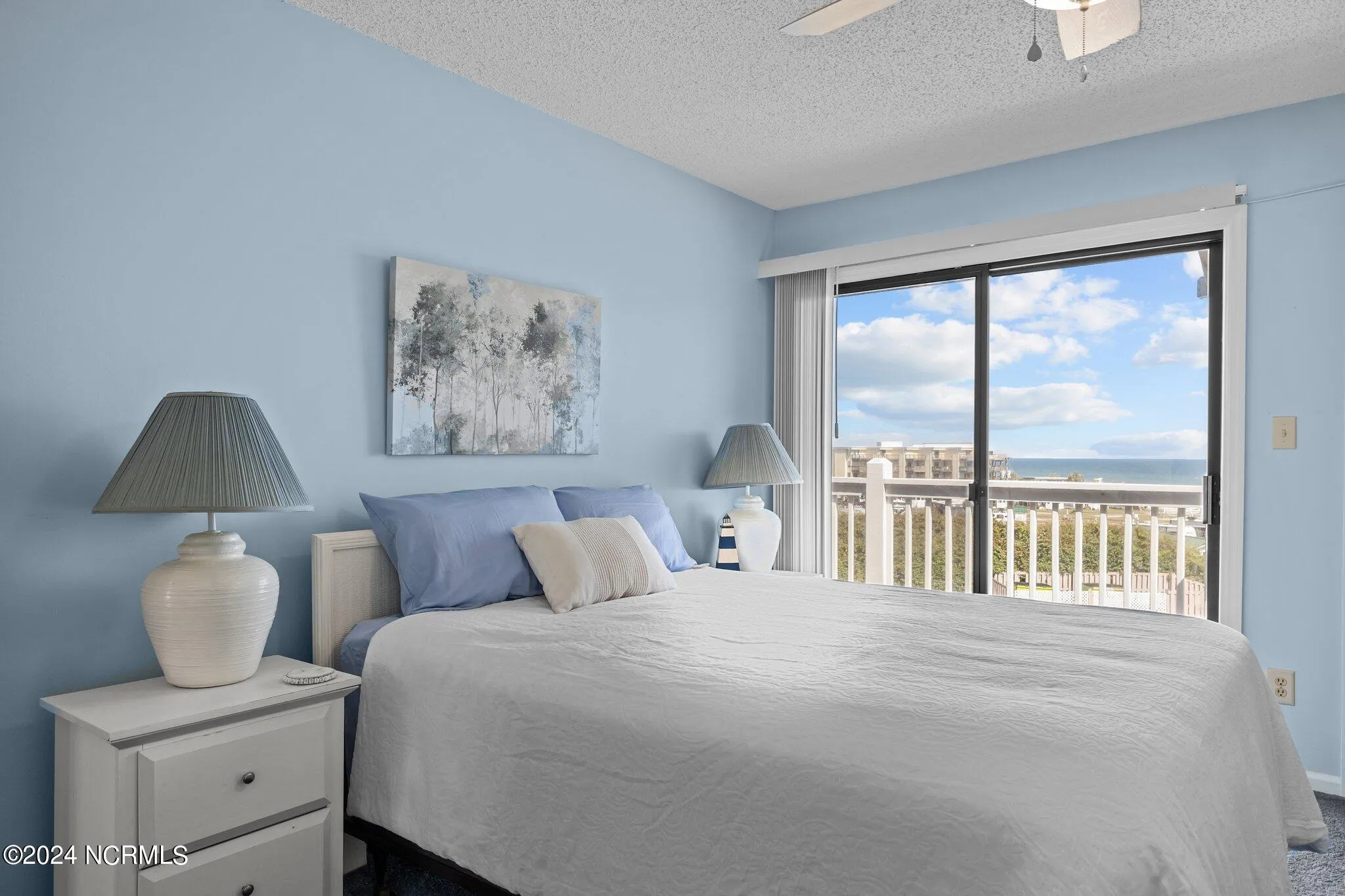 Emerald Isle, North Carolina 28594, United States, 3 Bedrooms Bedrooms, ,2 BathroomsBathrooms,Residential,Pending,45189