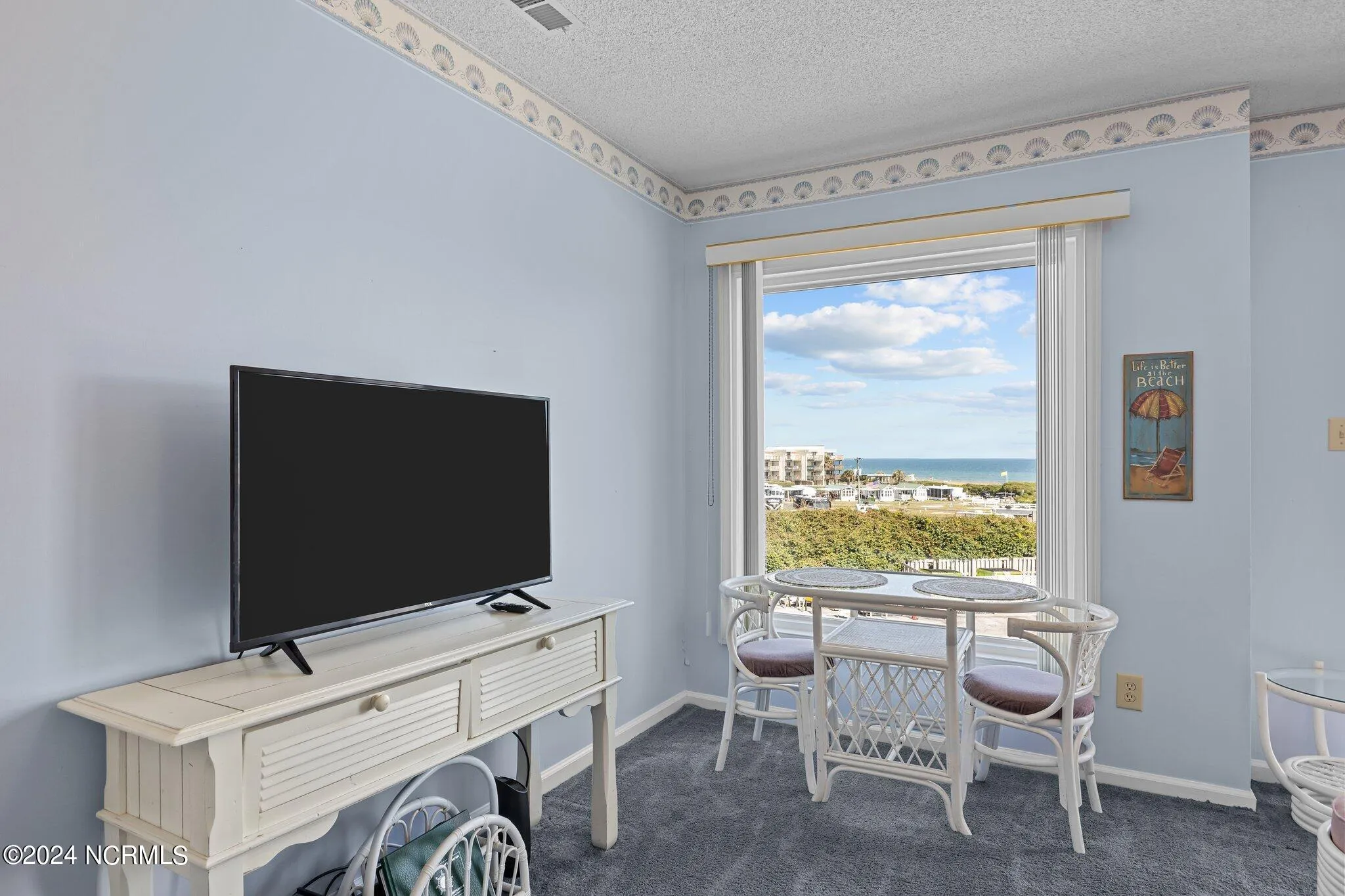 Emerald Isle, North Carolina 28594, United States, 3 Bedrooms Bedrooms, ,2 BathroomsBathrooms,Residential,Pending,45189