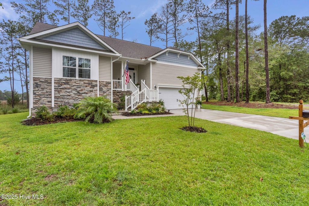 Photo of 2537 Mendal Court SE, Bolivia, NC 28422 (MLS # 100524627)