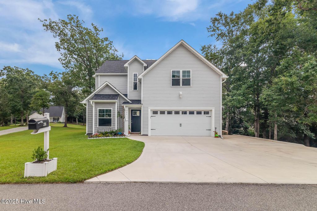 Photo of 206 Baker Road, Hubert, NC 28539 (MLS # 100527692)