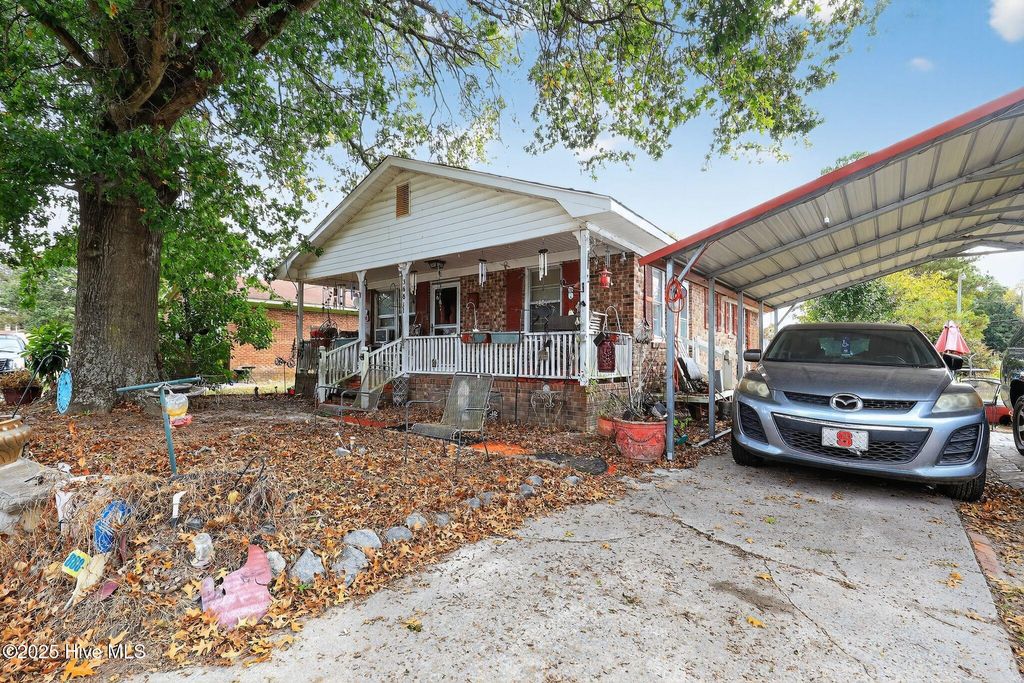 Photo of 3681 Williams Street, Farmville, NC 27828 (MLS # 100536589)