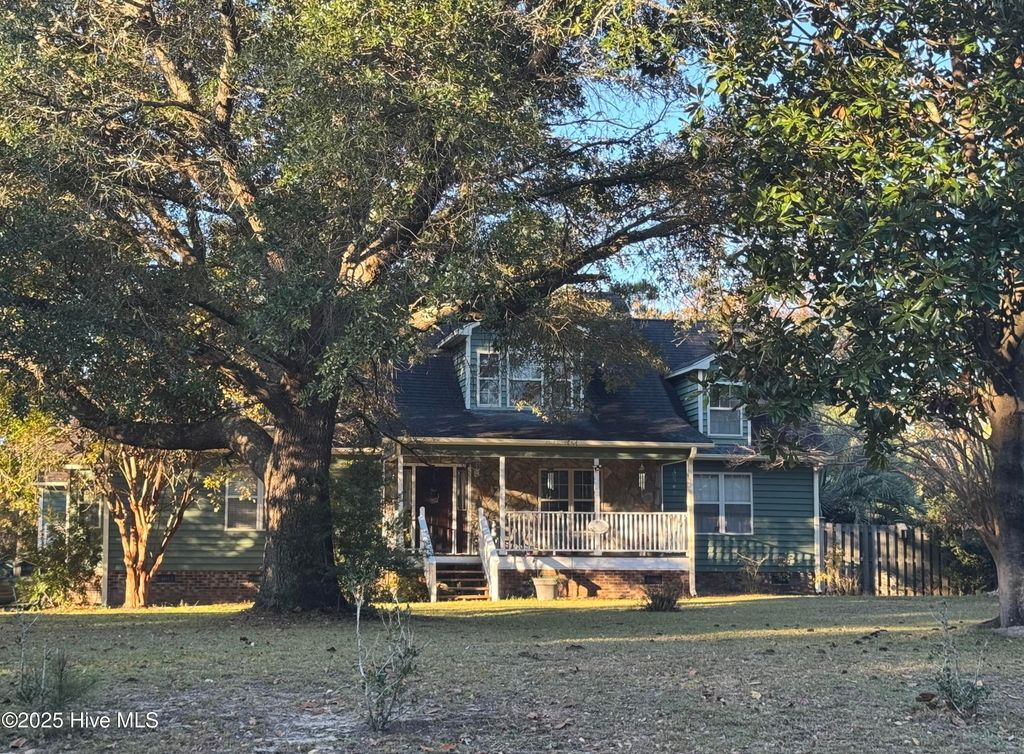 Photo of 601 Wildwood Road, Hampstead, NC 28443 (MLS # 100541663)