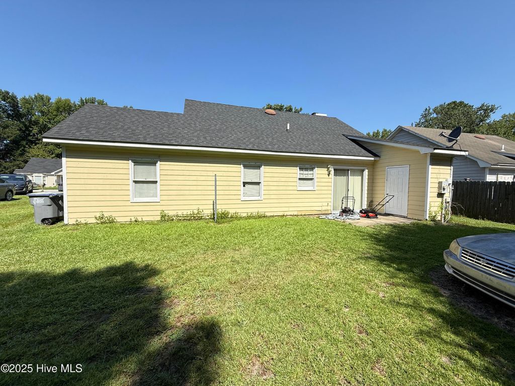 Photo of 1009 Southbriar Drive, Rocky Mount, NC 27804 (MLS # 100526519)