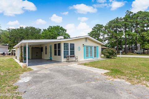 A home in Oak Island