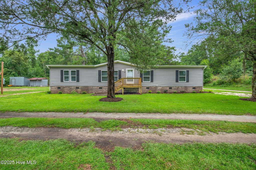 Photo of 97 Bridgeside Road, Rocky Point, NC 28457 (MLS # 100523764)