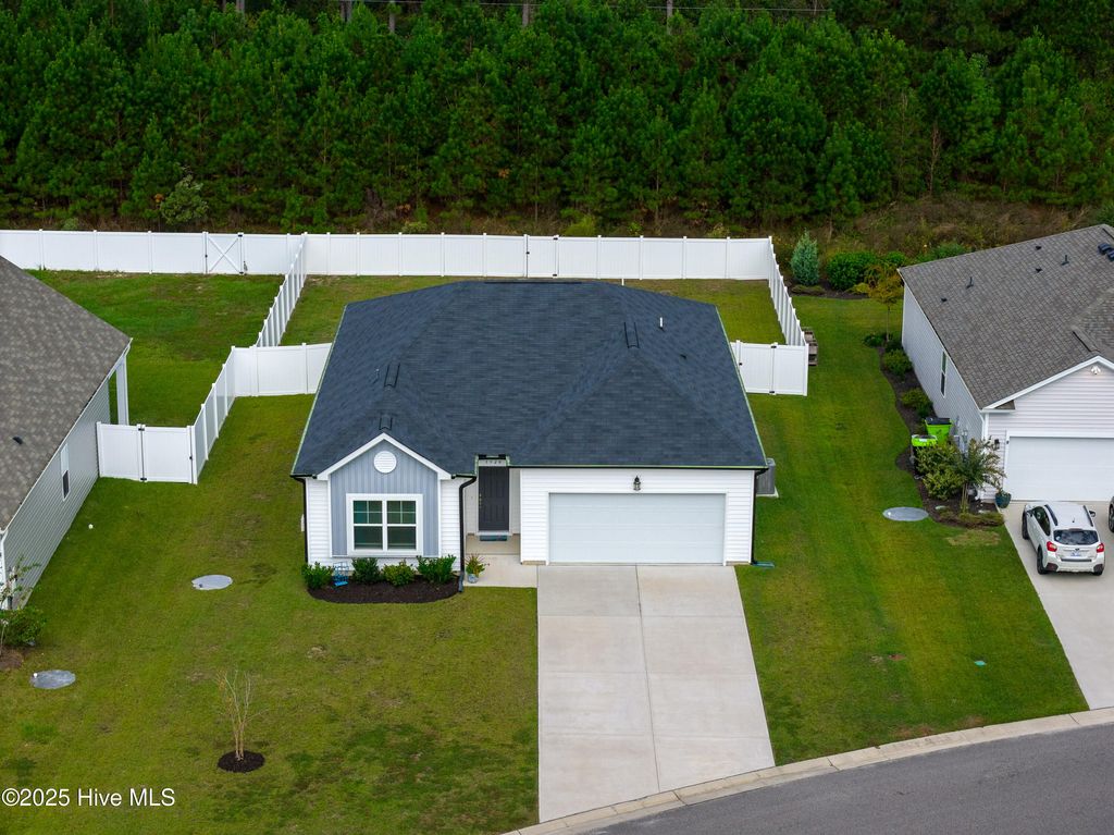 Photo of 1320 Cadbury Castle Drive SE, Bolivia, NC 28422 (MLS # 100535535)