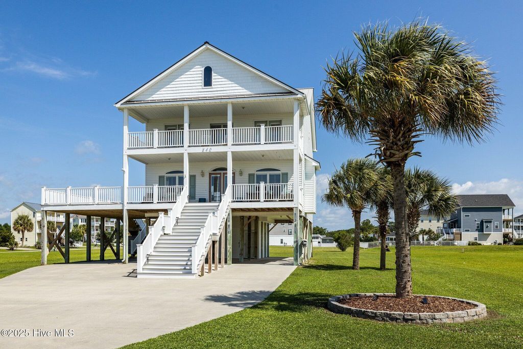 Photo of 240 Live Oak Road, Newport, NC 28570 (MLS # 100514836)