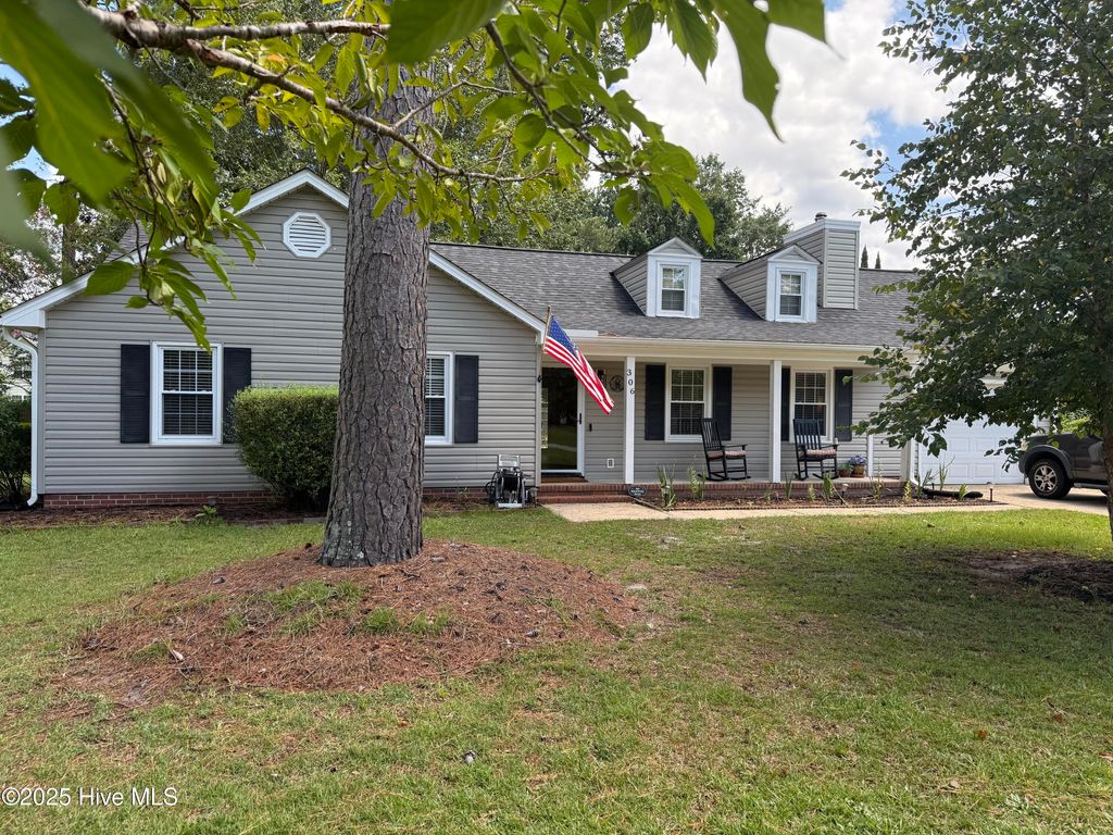 Photo of 306 Goldleaf Drive, Goldsboro, NC 27534 (MLS # 100516238)
