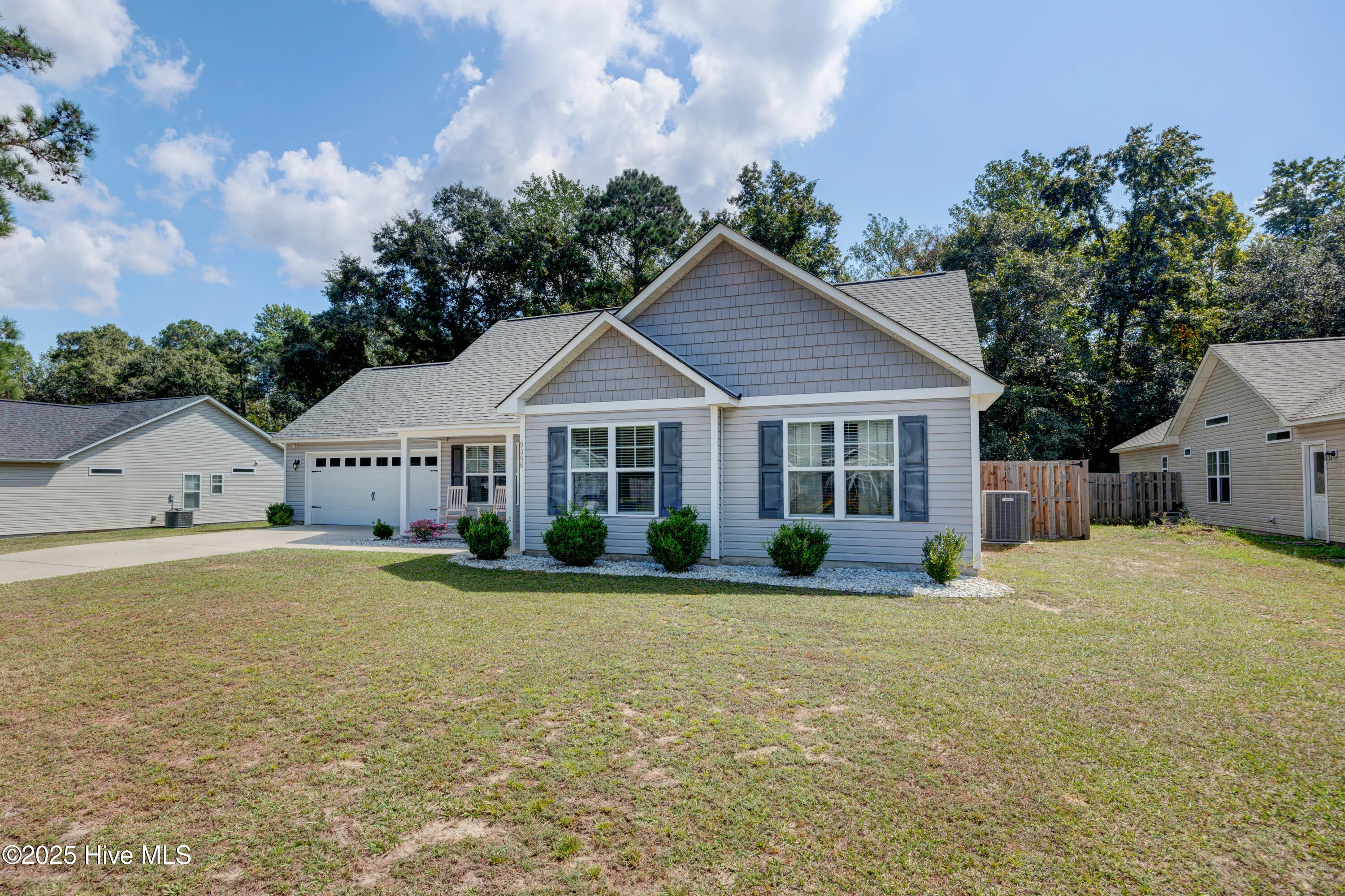 Leland, North Carolina 28451, United States, 3 Bedrooms Bedrooms, ,2 BathroomsBathrooms,Residential,Pending,214769