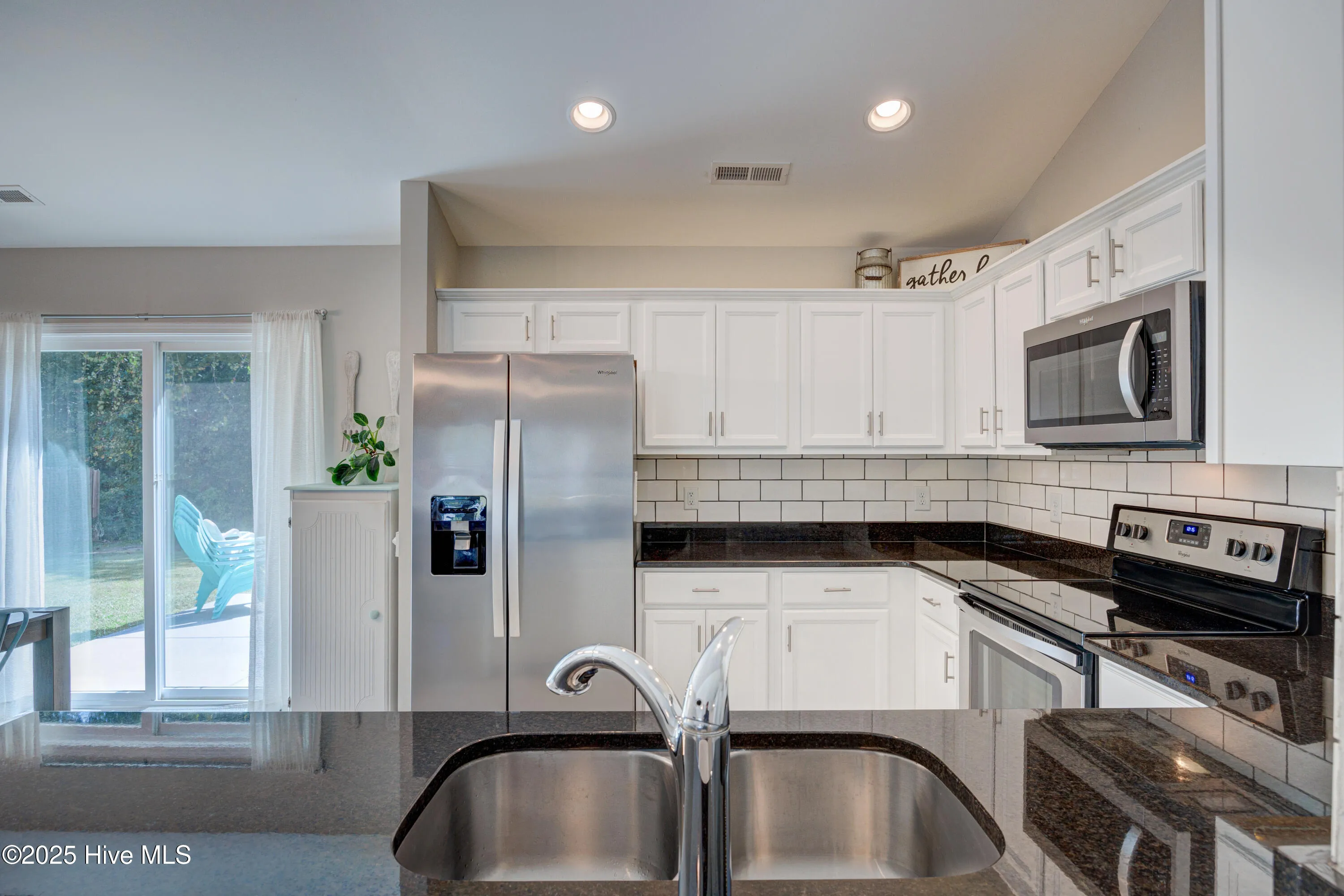 Leland, North Carolina 28451, United States, 3 Bedrooms Bedrooms, ,2 BathroomsBathrooms,Residential,Pending,214769