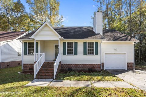 Photo of 219 Trappers Trail, New Bern, NC 28560 (MLS # 100539154)