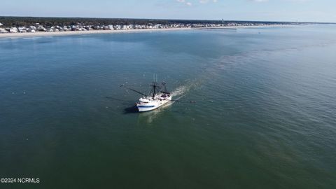 A home in Oak Island