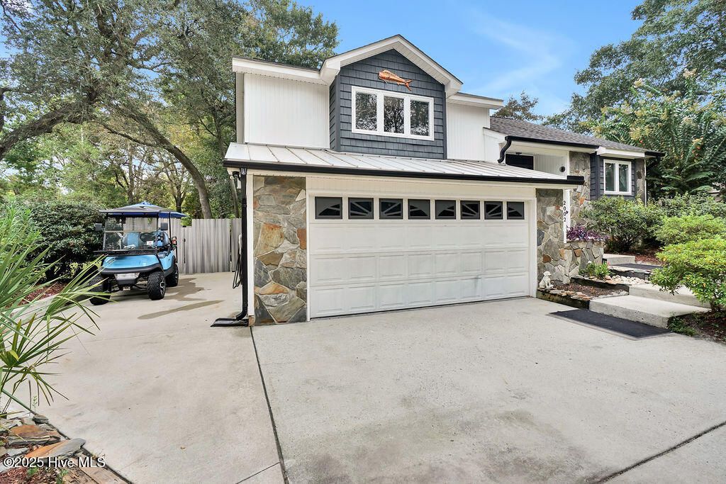 Photo of 2002 Petes Camp Drive, Southport, NC 28461 (MLS # 100532322)
