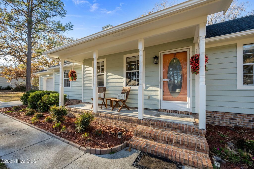 Photo of 104 Chappell Creek Drive, Richlands, NC 28574 (MLS # 100542871)