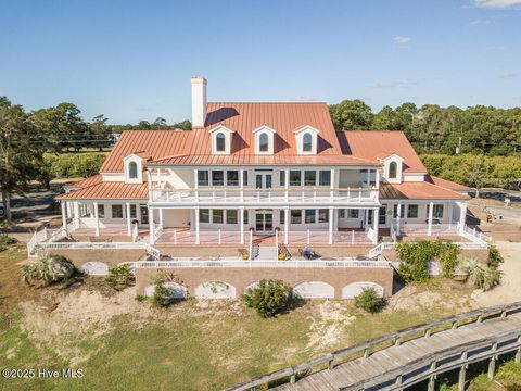 A home in Ocean Isle Beach